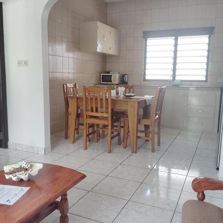 Roche Kerlan Apartamentos Grand Anse  Exterior foto